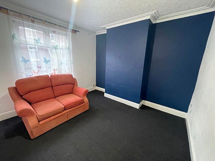 2 Bedroom Terraced House To Rent In Ellerton Road, Sheffield, S5