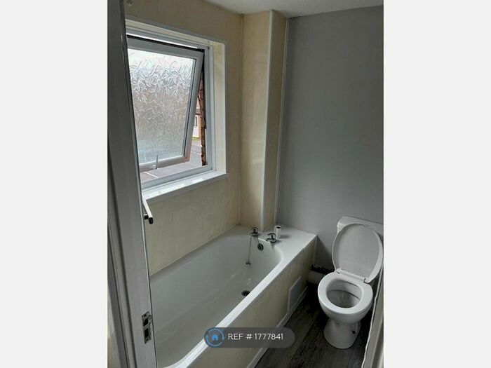 1 Bedroom Flat To Rent In Collingwood Avenue, Newport, NP19