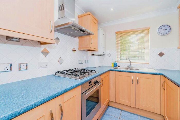 2 Bedroom Apartment For Sale In Winchester Road, Southampton, SO16