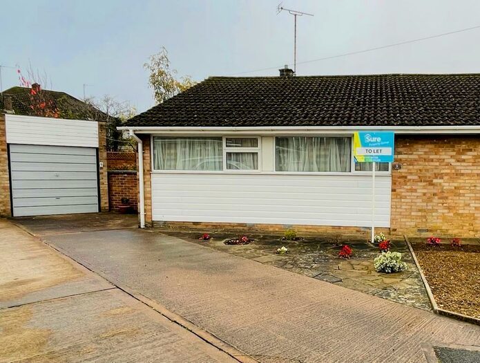2 Bedroom Semi-Detached Bungalow To Rent In Ash Close Charlton Kings Cheltenham, GL53