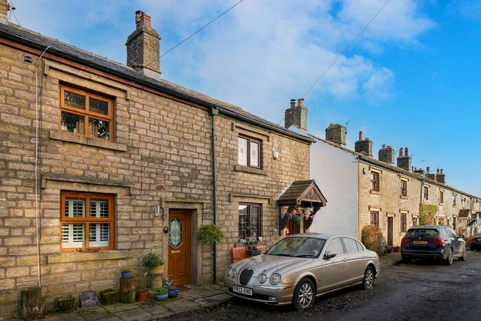 2 Bedroom Cottage For Sale In South View, Belmont, Bolton, BL7