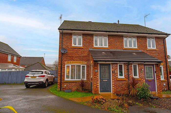 3 Bedroom Semi-Detached House For Sale In Crocus Close, Rogerstone, NP10