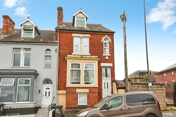 4 Bedroom End Of Terrace House For Sale In Mill Hill Lane, Derby, DE23