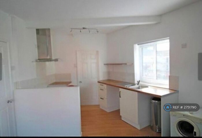 Studio To Rent In Gateford Road, Worksop, S80