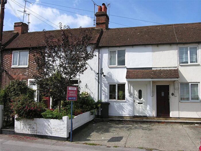 2 Bedroom Terraced House For Sale In Whitley Street, Reading, RG2