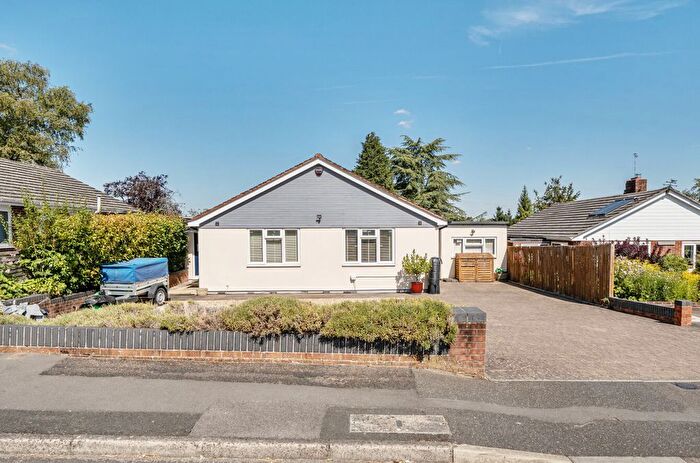 4 Bedroom Bungalow For Sale In Lynch Close, Winchester, Hampshire, SO22