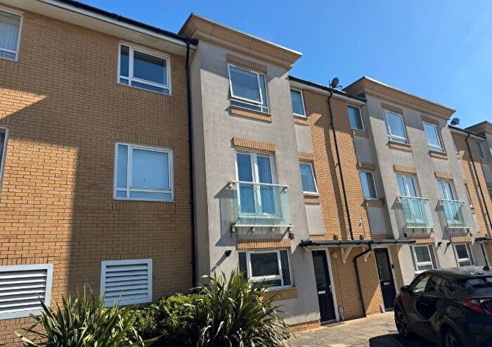 3 Bedroom Town House For Sale In Observatory Way, Ramsgate, Kent, CT12