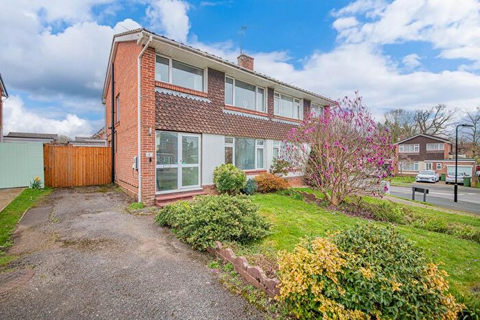 3 Bedroom Semi-Detached House For Sale In Brook Road, Fair Oak, Eastleigh, SO50