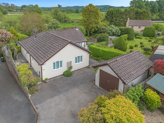 3 Bedroom Bungalow For Sale In Bryncelyn Close, Abergavenny, NP7