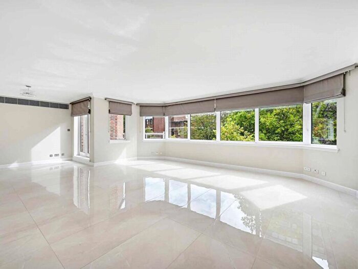 5 Bedroom Apartment To Rent In Avenue Road, London, NW8