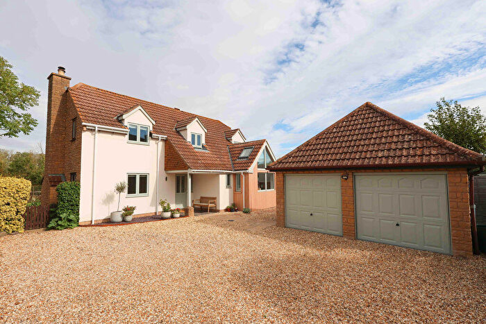 3 Bedroom Detached House For Sale In Ham Lane, Kingston Seymour, BS21