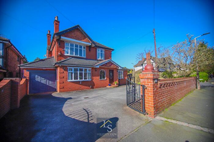 5 Bedroom Detached House For Sale In Frewland Avenue, Stockport, SK3