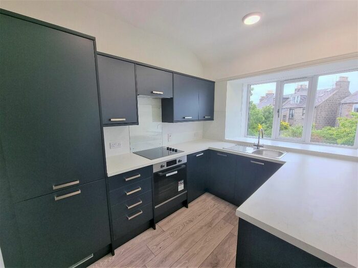 2 Bedroom Flat To Rent In Powis Terrace, Kittybrewster, Aberdeen, AB25