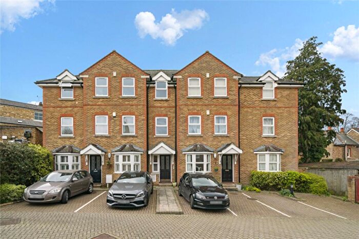 2 Bedroom Flat To Rent In Charlotte Mews, Heather Place, Esher, Surrey, KT10