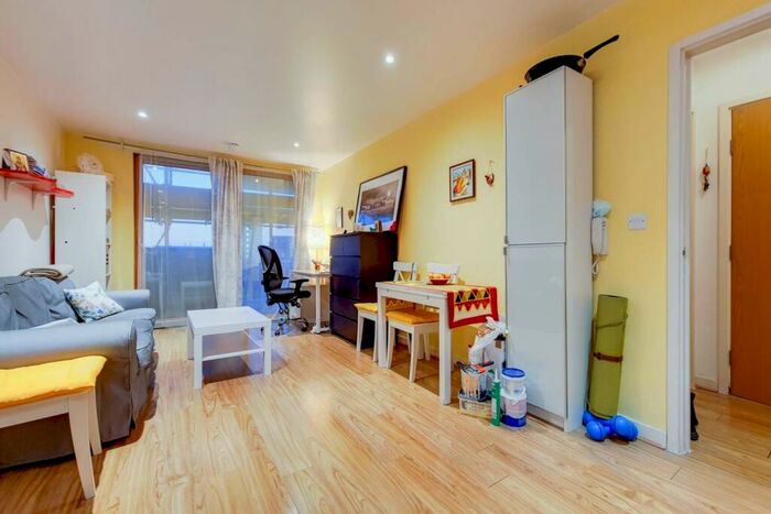 1 Bedroom Flat To Rent In Ropeworks, Abbey Road, Barking, IG11