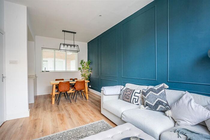 2 Bedroom Flat To Rent In Buckingham Court, York, YO1