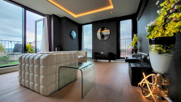 2 Bedroom Flat To Rent In Stonebow House, York, YO1