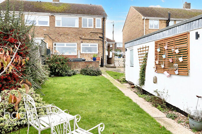 3 Bedroom Semi-Detached House For Sale In Cliff Gardens, Minster, ME12