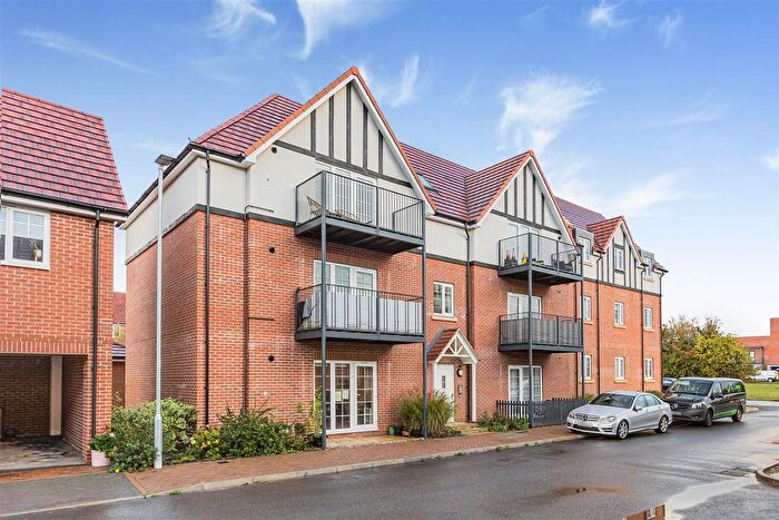 1 Bedroom Flat For Sale In Plover Crescent, Harlow, CM17