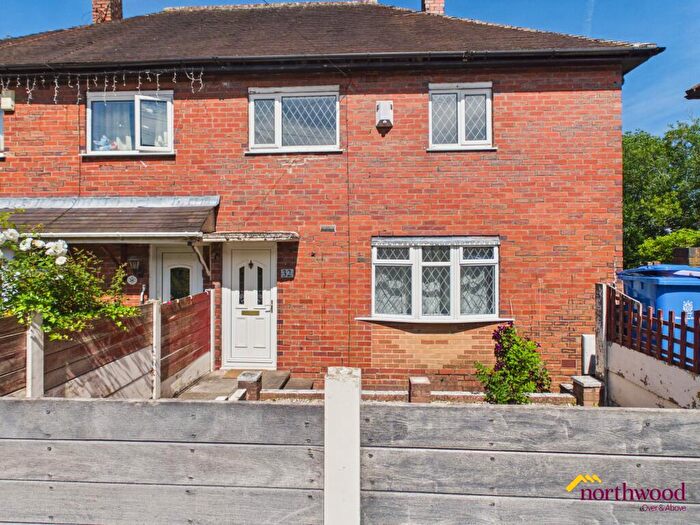 3 Bedroom Semi-Detached House For Sale In Maidstone Grove, Bucknall, Stoke-on-Trent, ST2