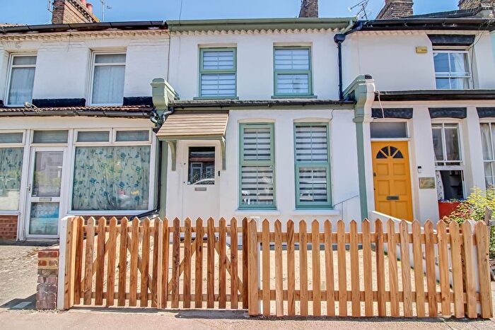 2 Bedroom Terraced House For Sale In Park Street, Westcliff-On-Sea, SS0