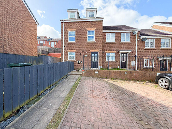 3 Bedroom Property For Sale In Masseys View, Blaydon, NE21