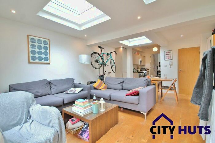 5 Bedroom Terraced House To Rent In Mayton Street, London, N7