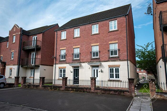 5 Bedroom Town House For Sale In Threipland Drive, Cardiff, CF14