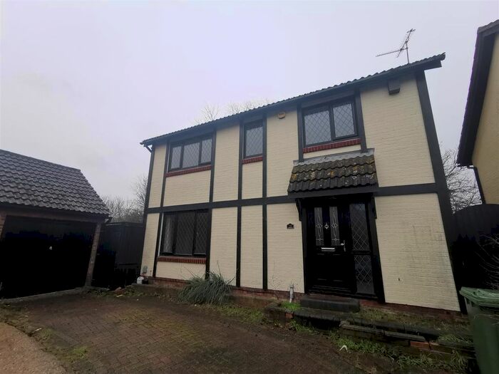 4 Bedroom Detached House To Rent In Mountfields, Pitsea, Basildon, SS13