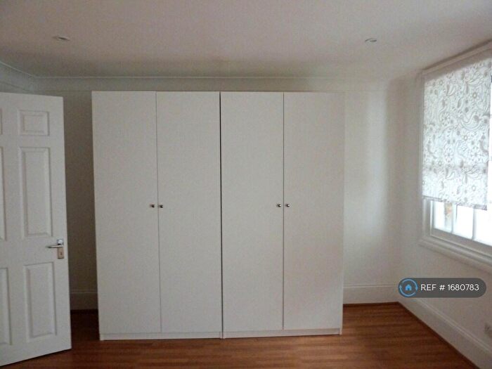 2 Bedroom Flat To Rent In Delancey Street, London, NW1