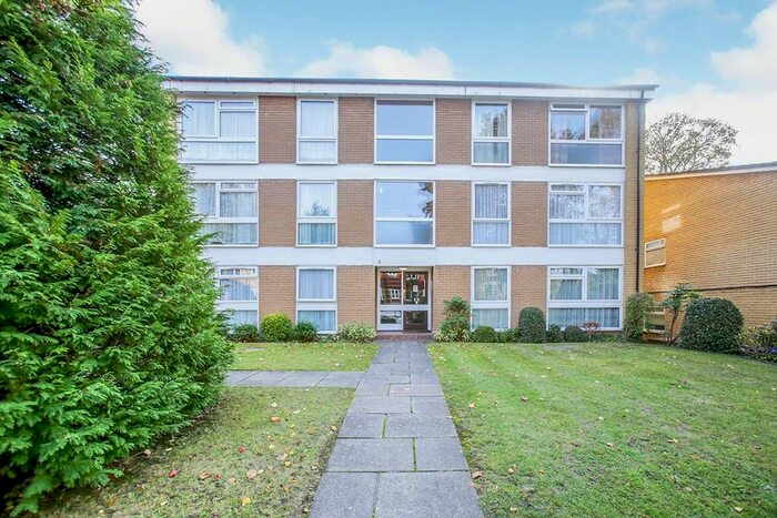1 Bedroom Flat To Rent In Brambledown Road, Wallington, Surrey, SM6