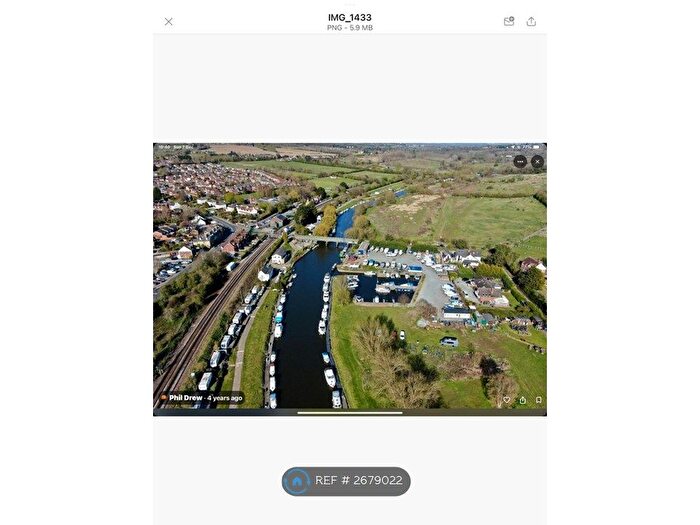 Studio To Rent In Bow Bridge, Wateringbury, Maidstone, ME18