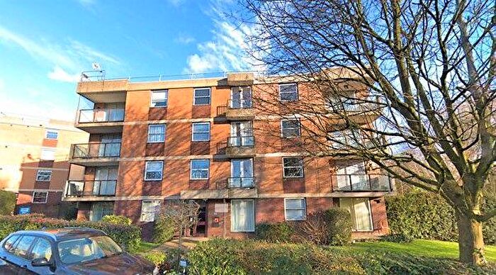 Studio To Rent In Verulam Court, Woolmead Avenue, London, NW9