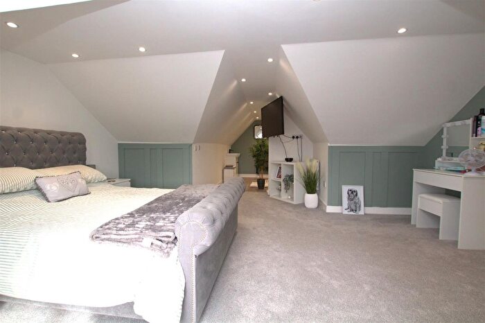 3 Bedroom Detached Bungalow For Sale In Queensland Avenue, Redcar, TS10