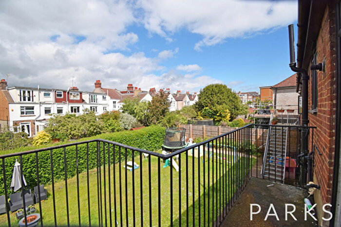 2 Bedroom Apartment To Rent In Davigdor Court, Davigdor Road, Hove, East Sussex, BN3