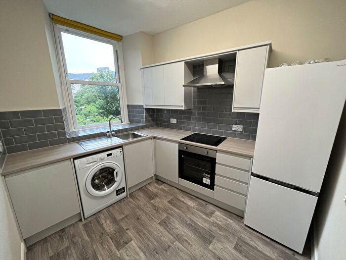 2 Bedroom Flat To Rent In Dundee, DD2