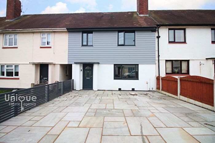 3 Bedroom Terraced House For Sale In Haslow Place, Blackpool, FY3