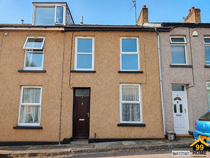 3 Bedroom Terraced House For Sale In Upper Bridge Street, Pontypool, Torfaen, NP4