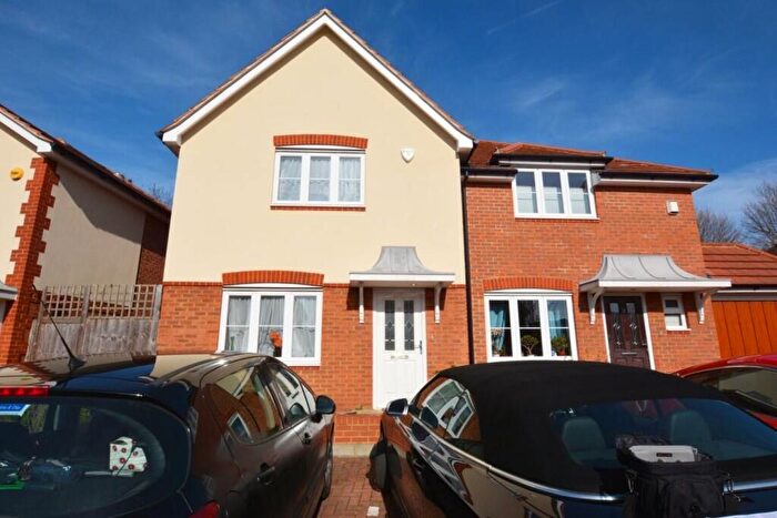 3 Bedroom Semi-Detached House To Rent In Hadleigh Close, Harrow, Middlesex, HA2