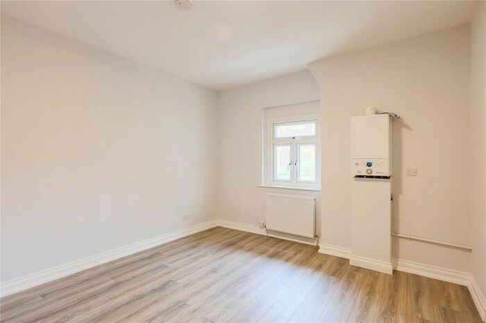 Studio To Rent In Mount View Road, Crouch End, London, N4