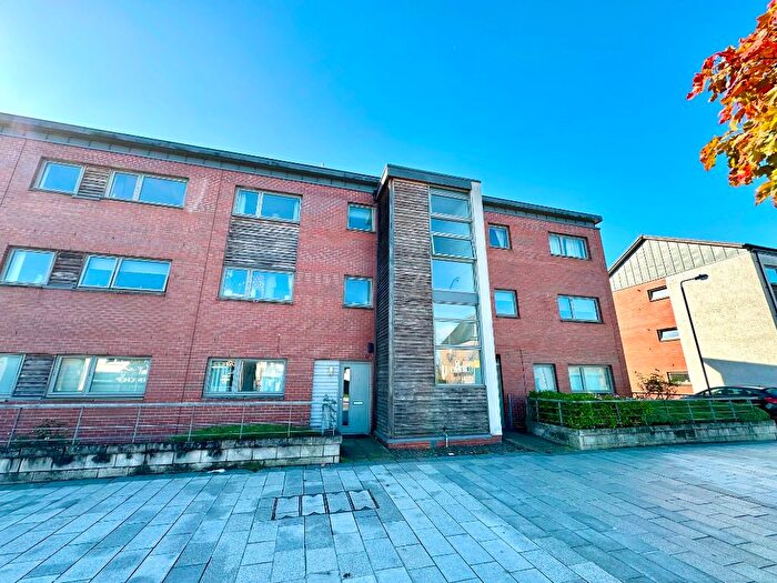 2 Bedroom Flat To Rent In Drip Road, Stirling, FK8