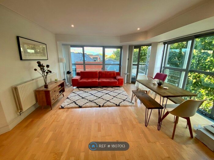 2 Bedroom Flat To Rent In The Custom House, Bristol, BS1