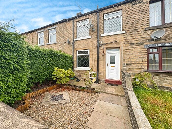 2 Bedroom Terraced House To Rent In Eldon Road, Huddersfield, West Yorkshire, HD1