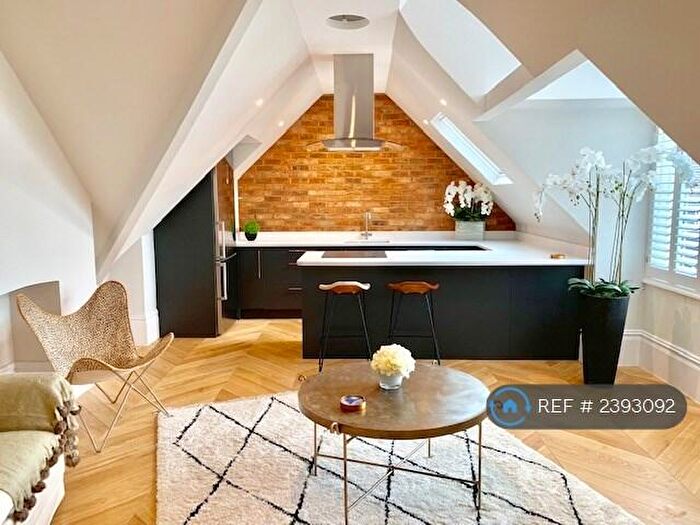 2 Bedroom Penthouse To Rent In Leverton, Weybridge, KT13