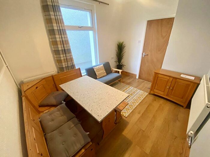 3 Bedroom Property To Rent In Argyle Street, ( Bed Advert), Sandfields, SA1