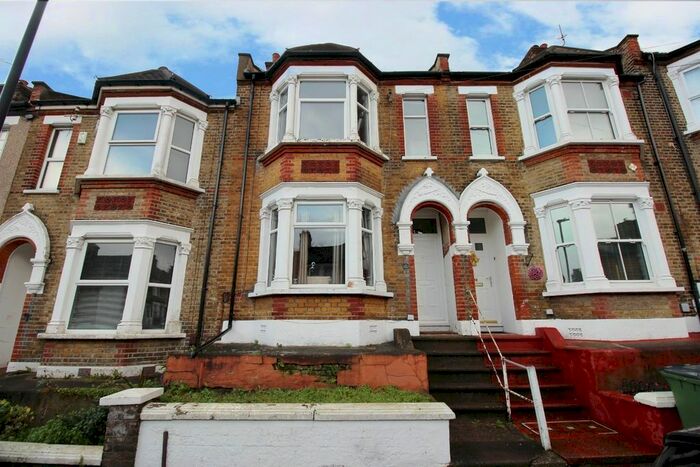 3 Bedroom Terraced House To Rent In Bostall Lane, London, SE2