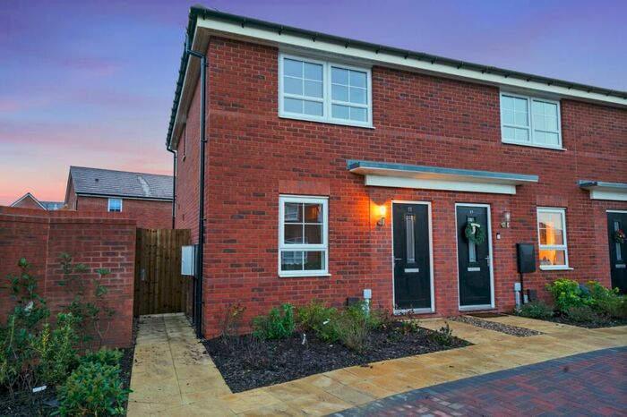 2 Bedroom Semi-Detached House To Rent In Mindaro Way, Rugby, Warwickshire, CV22