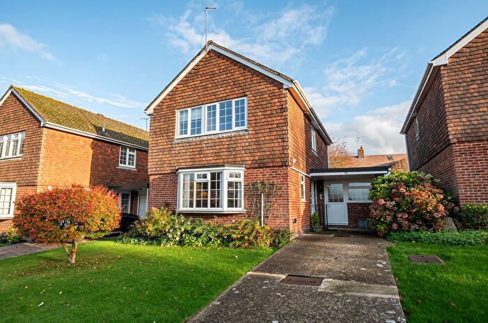 3 Bedroom Detached House For Sale In Eastways, Bishop's Waltham, Hampshire, SO32