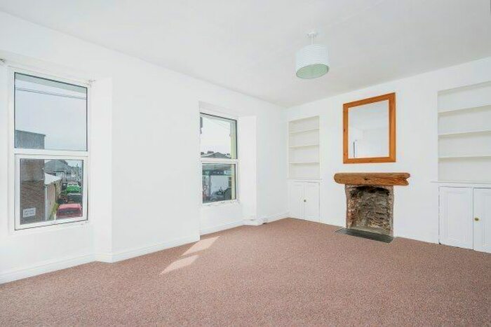 2 Bedroom Flat To Rent In Cattedown Road, Plymouth, PL4