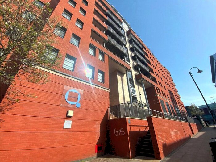 2 Bedroom Apartment To Rent In The Quadrangle, Lower Ormond Street, Manchester, M1